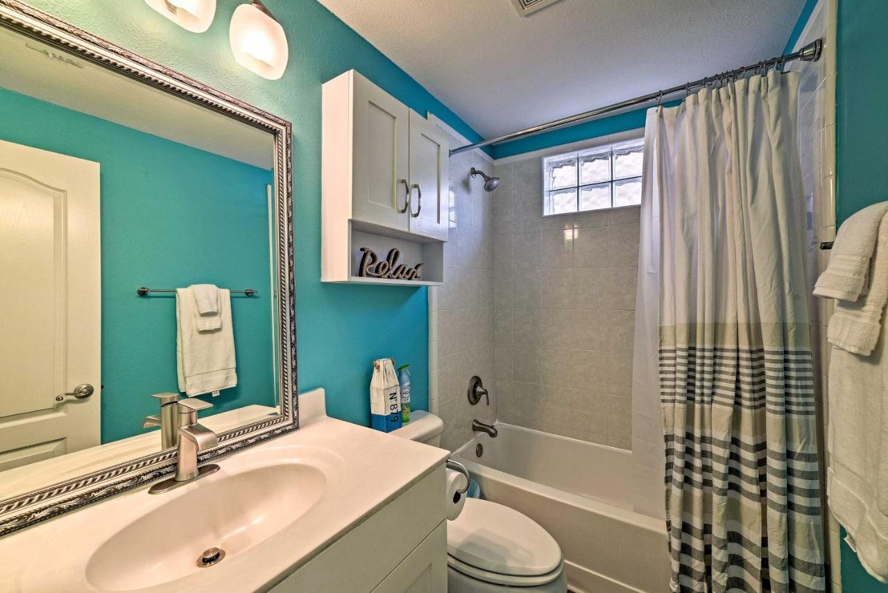 Modern Island Condo With Pool Steps To The Beach! South Padre Island Eksteriør bilde